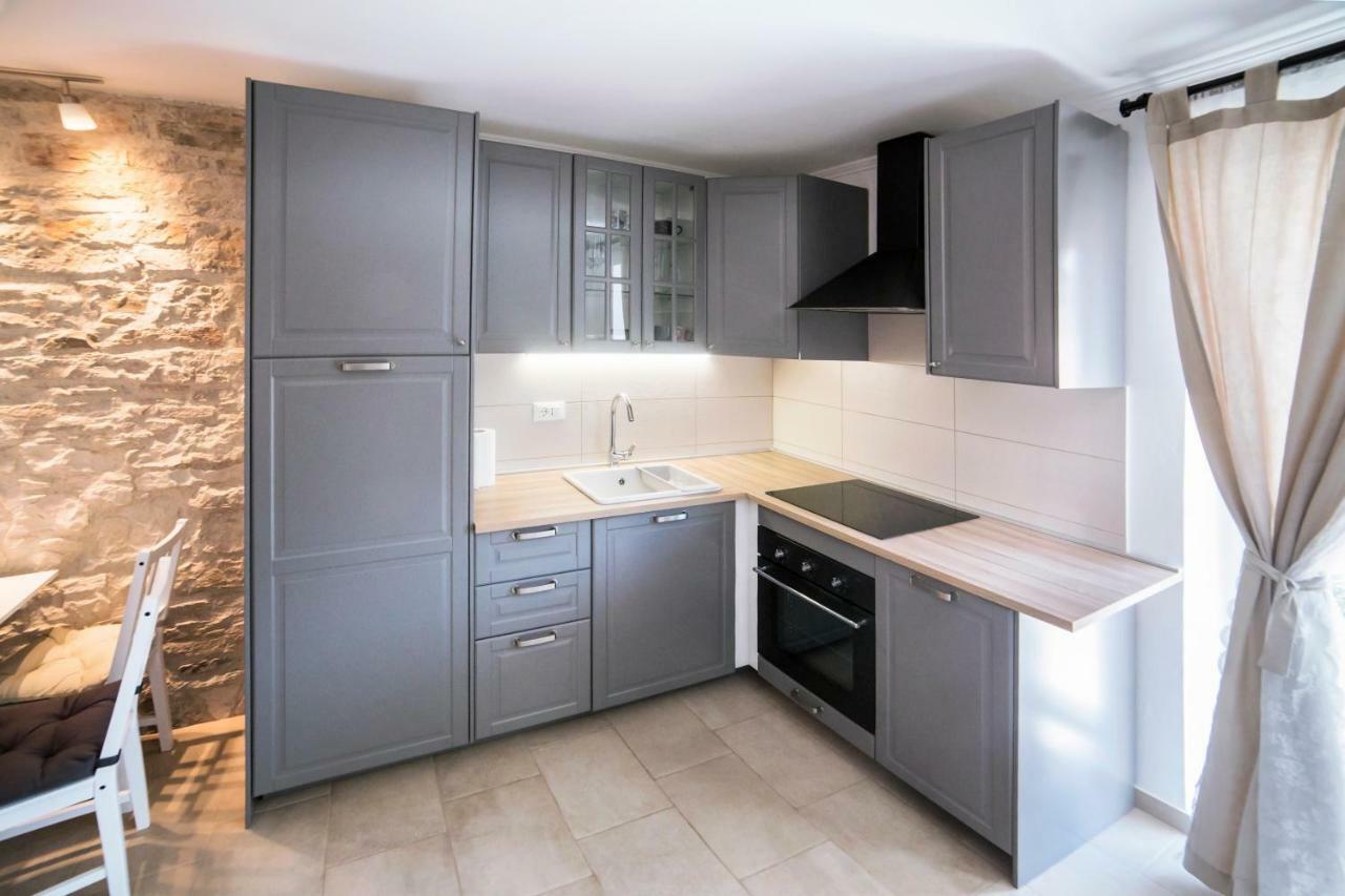 Emma Appartment โปเรช ภายนอก รูปภาพ