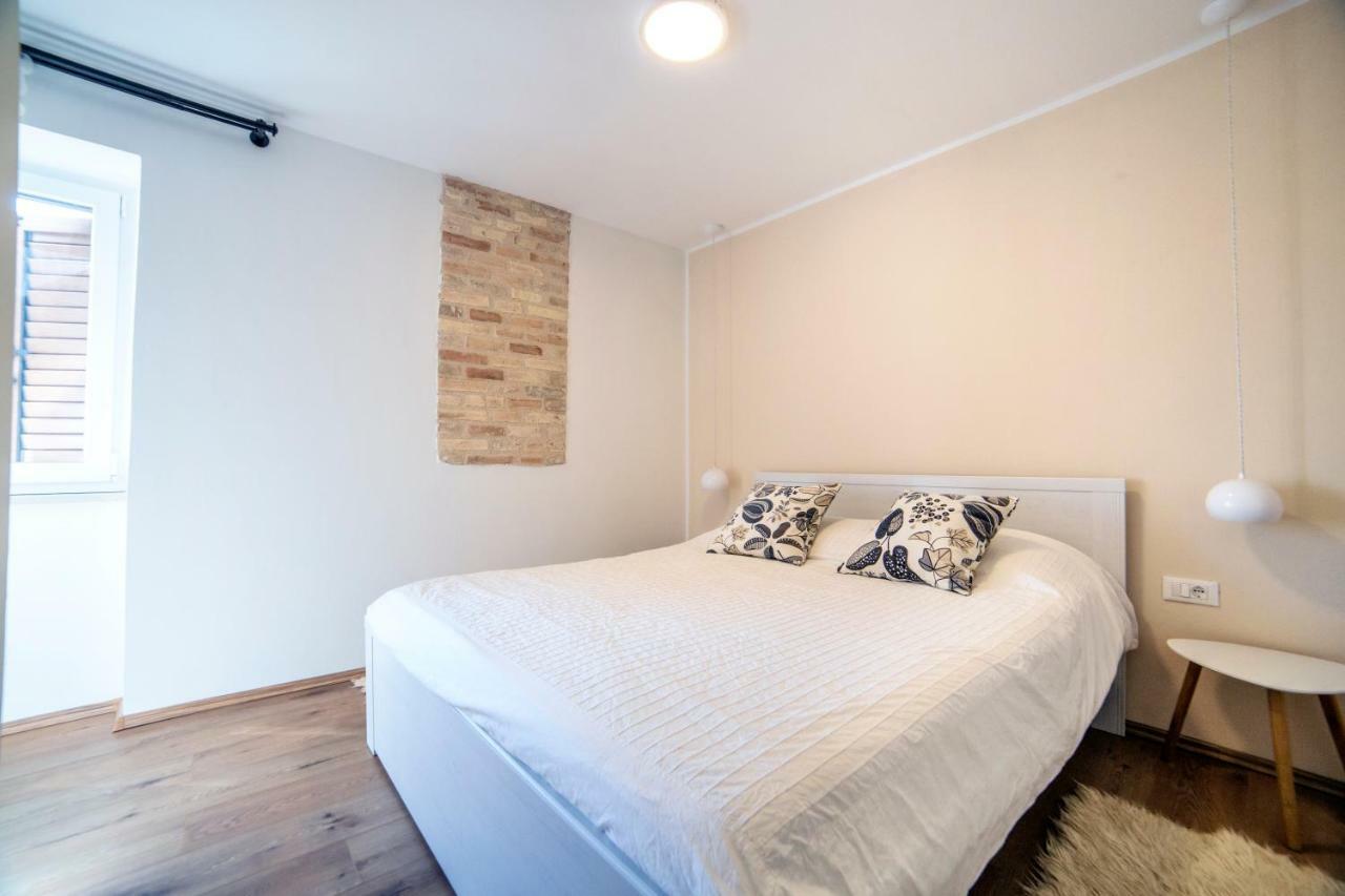 Emma Appartment โปเรช ภายนอก รูปภาพ