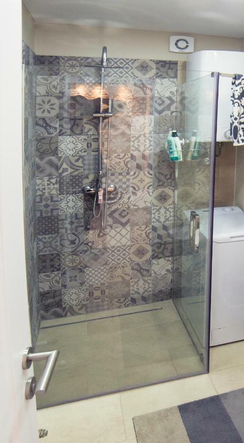 Emma Appartment โปเรช ภายนอก รูปภาพ